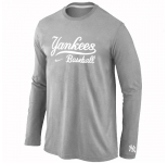 New York Yankees Long Sleeve T-Shirt Grey